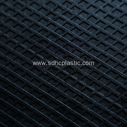 Outrigger pads for boom truck